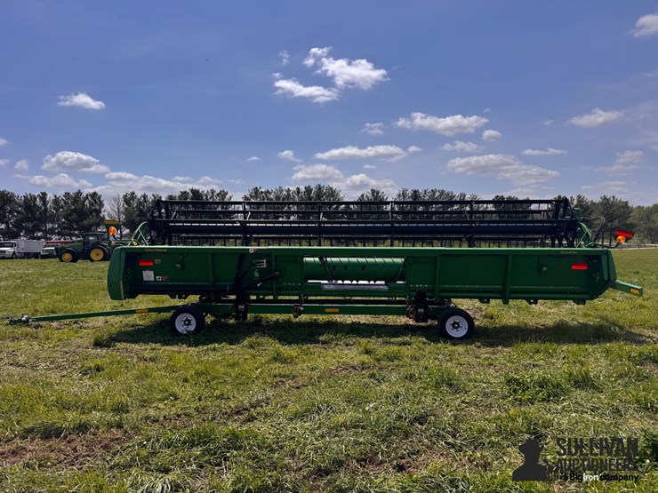 2014-john-deere-625f-image-8
