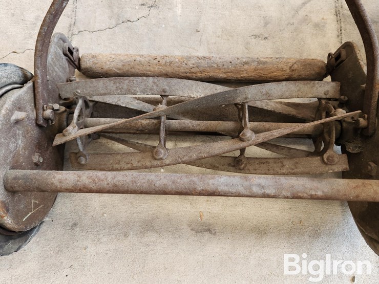 manual-push-mowers-image-14