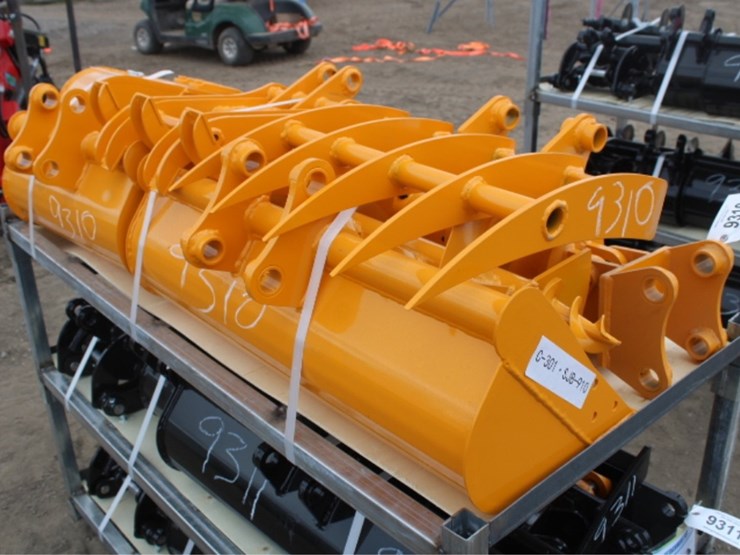 #9310-•-qty-(8)-cat-301-excavator-attachments-image-2