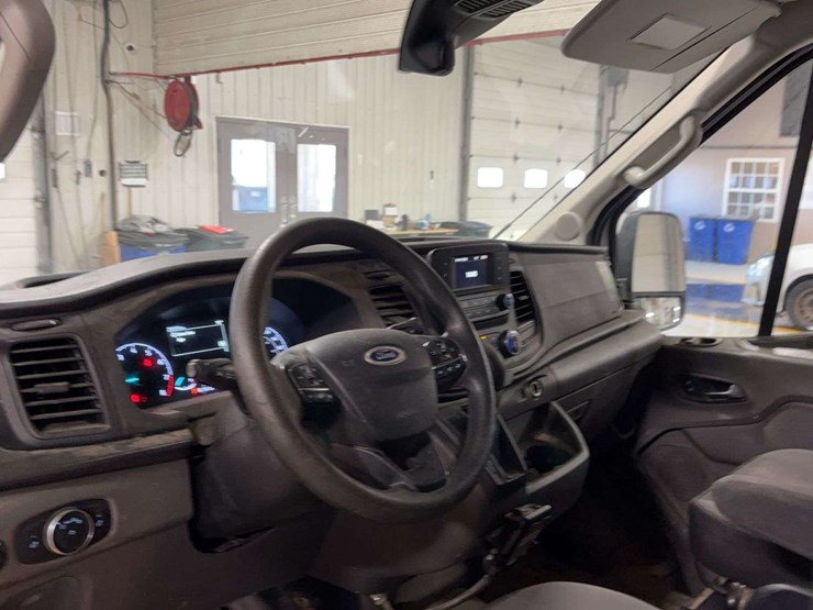 2020-ford-transit-image-14