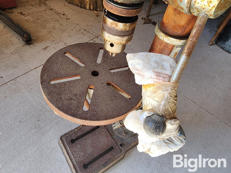 chicago-dp-558-1/2-hp-drill-press-image-9