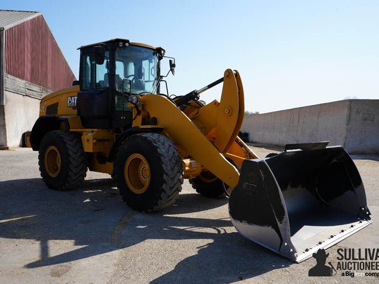 2022-caterpillar-926m-image-3