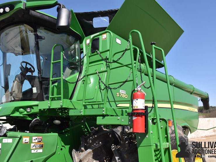 2021-john-deere-s780-image-17