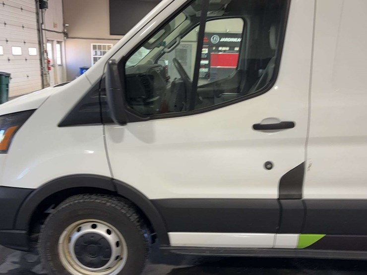 2020-ford-transit-image-23