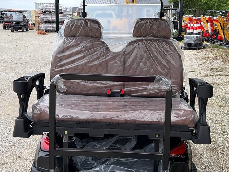 #303-•-unused-2026-sdlgc80-electric-golf-cart-image-4