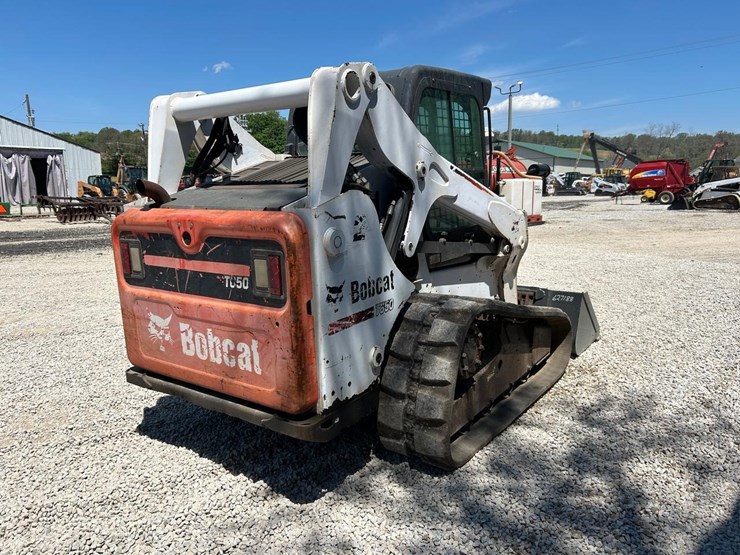 2015-bobcat-t650-image-4