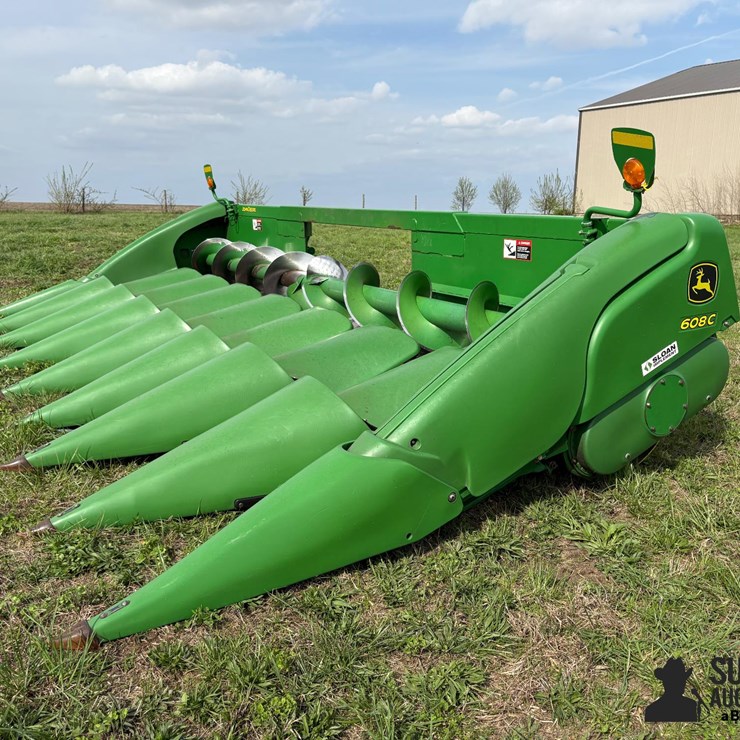 2009 JOHN DEERE 608C