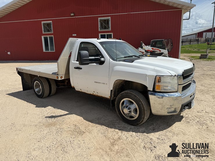 2008-chevrolet-silverado-3500-image-3