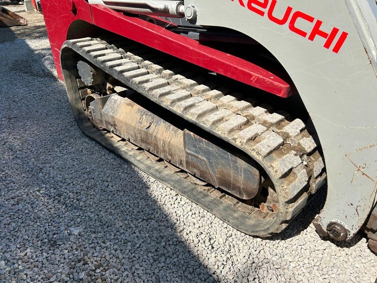 takeuchi-tl250-image-12
