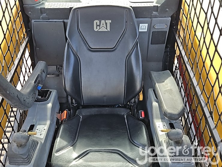 caterpillar-255-image-26