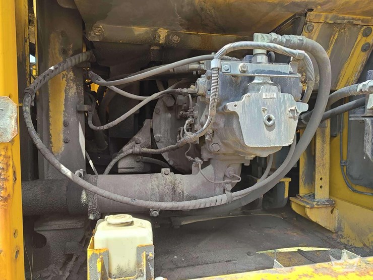 2016-komatsu-pc360-lc-11-image-33