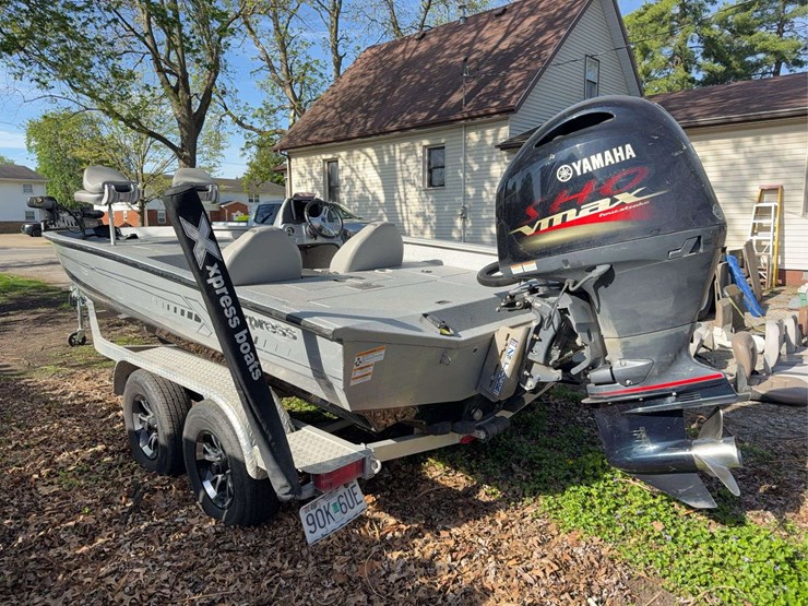 2020-express-fishing-boat-w/-yamaha-175-and-back-track-trailer-and-a-garmin-fish-finder-image-13