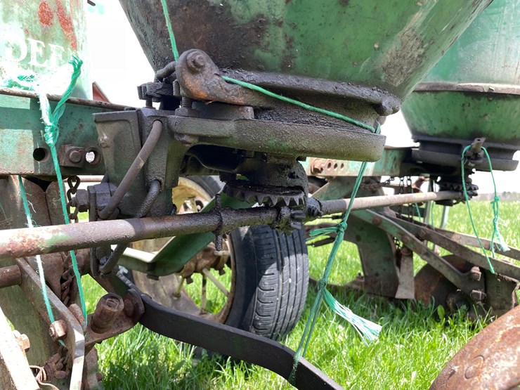 john-deere-490-image-21
