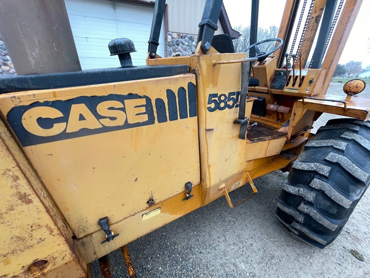 #406-•-case-585d-construction-king-forklift-(appleton,-wi)-image-57