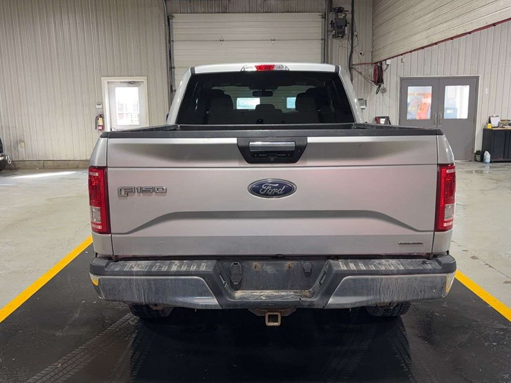 2016-ford-f150-xlt-image-4