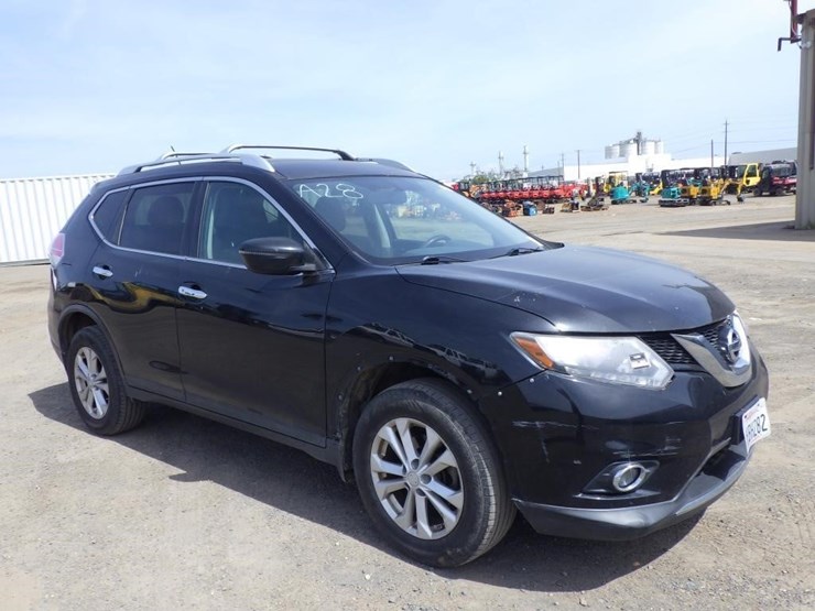 2016-nissan-rogue-image-2