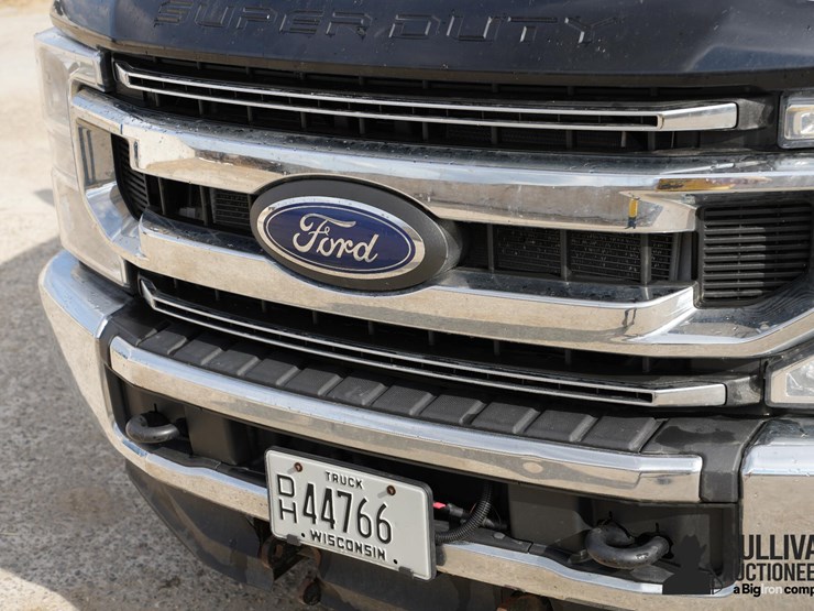 2021-ford-f350-xlt-image-10