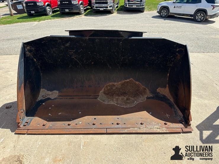 cat-wheel-loader-material-bucket-image-2