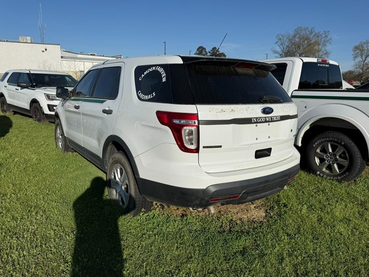 2014-ford-explorer-image-4