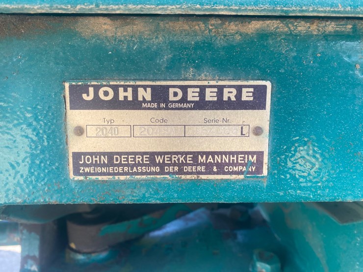john-deere-2040-image-18