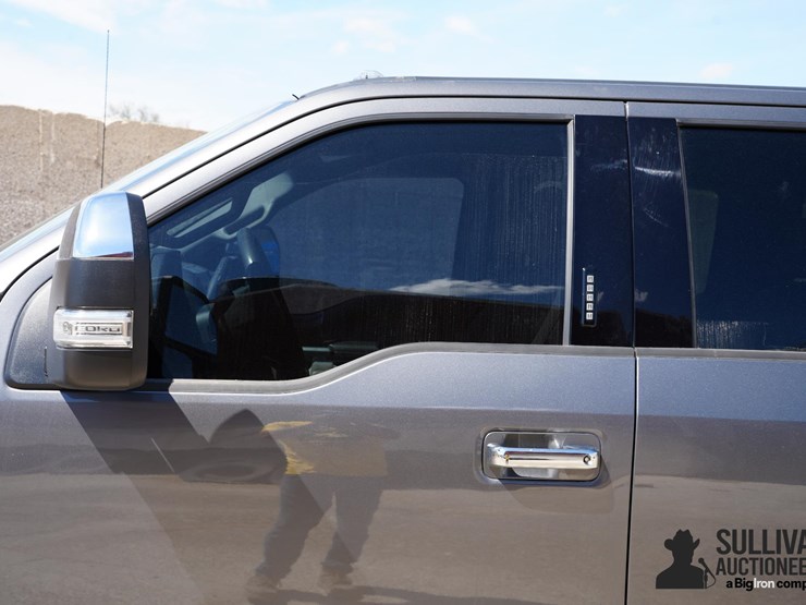 2021-ford-f250-xlt-image-17