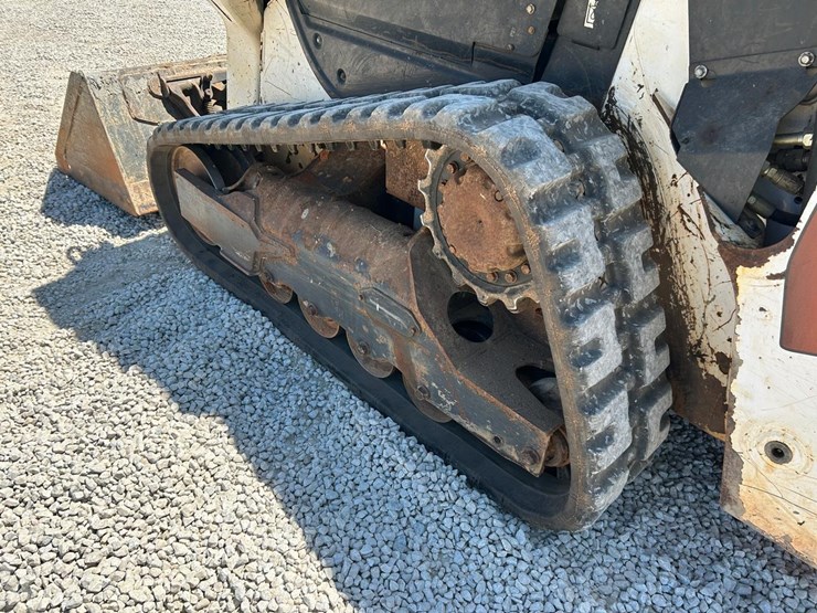 2021-bobcat-t62-image-17