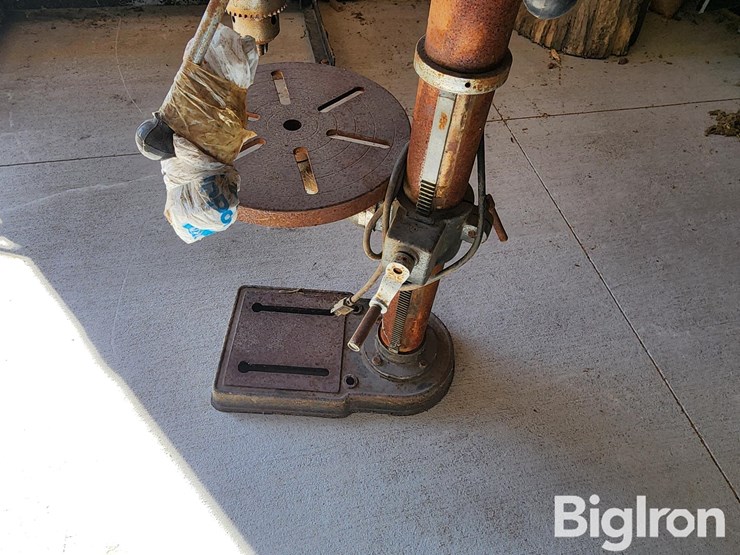 chicago-dp-558-1/2-hp-drill-press-image-11