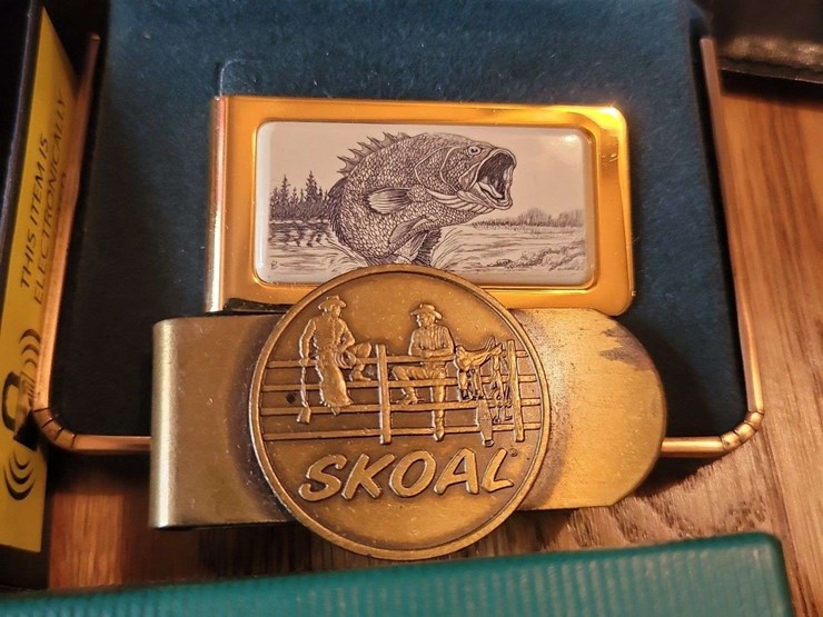 collection-of-assorted-wristwatches,-leather-wallets,-and-money-clips-image-13