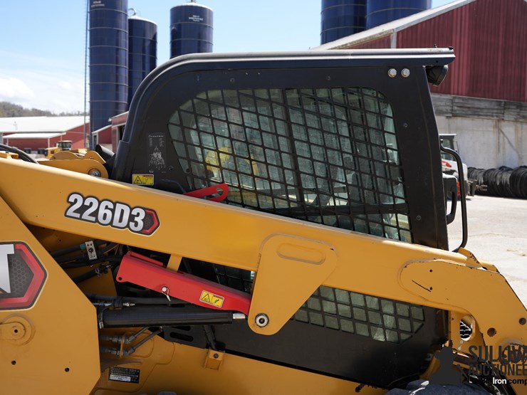 2023-caterpillar-226d3-image-19