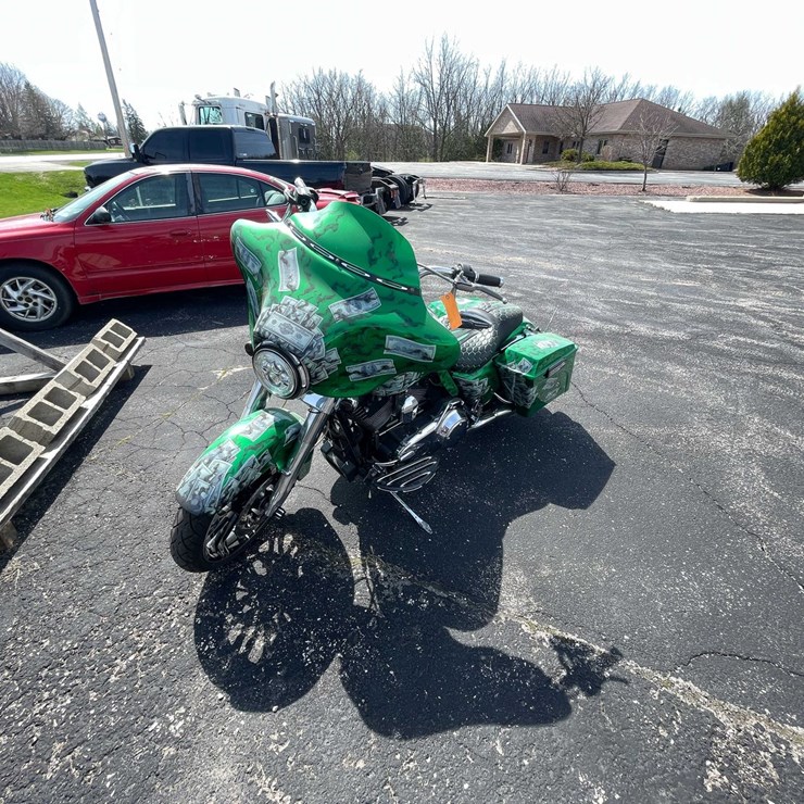 #500 • 2012 Harley Davidson Street Glide 103 Motorcycle (Has WI Title) (Denmark, WI)