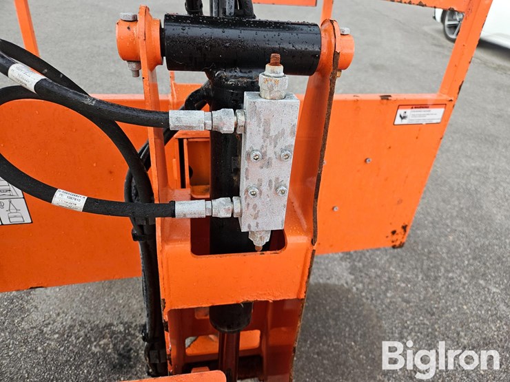 2019-jlg-toucan-32e-image-17