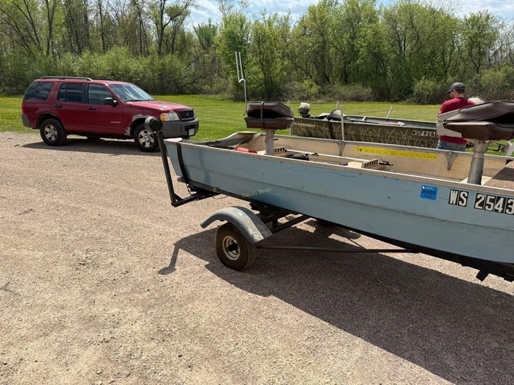 13'-fishing-boat-image-5