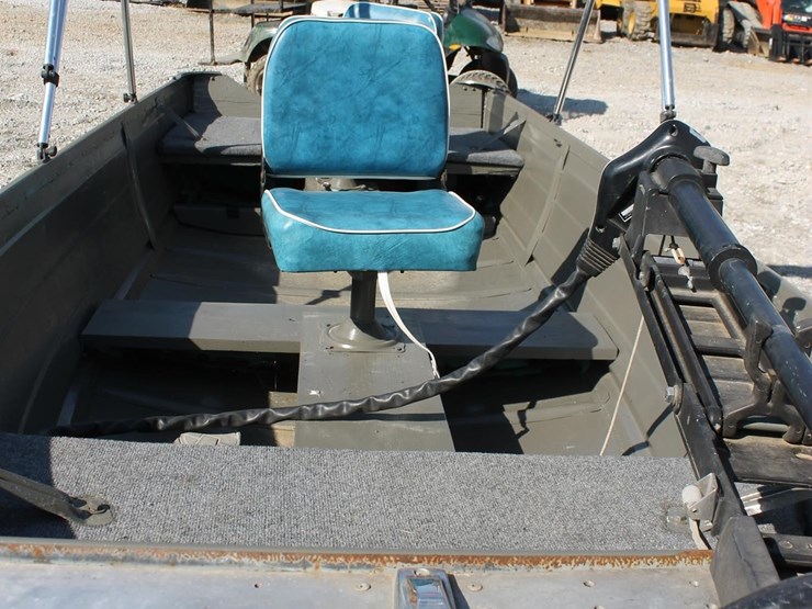 15'-fishing-boat-image-10