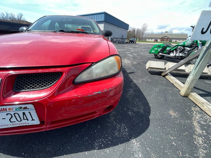 #498-•-2004-pontiac-grand-am-(has-wi-title)-(denmark,-wi)-image-11