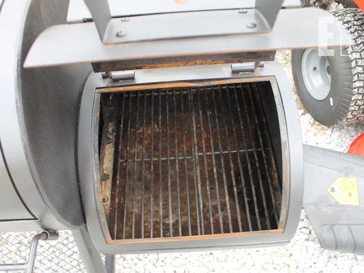 joe-smoker-image-3