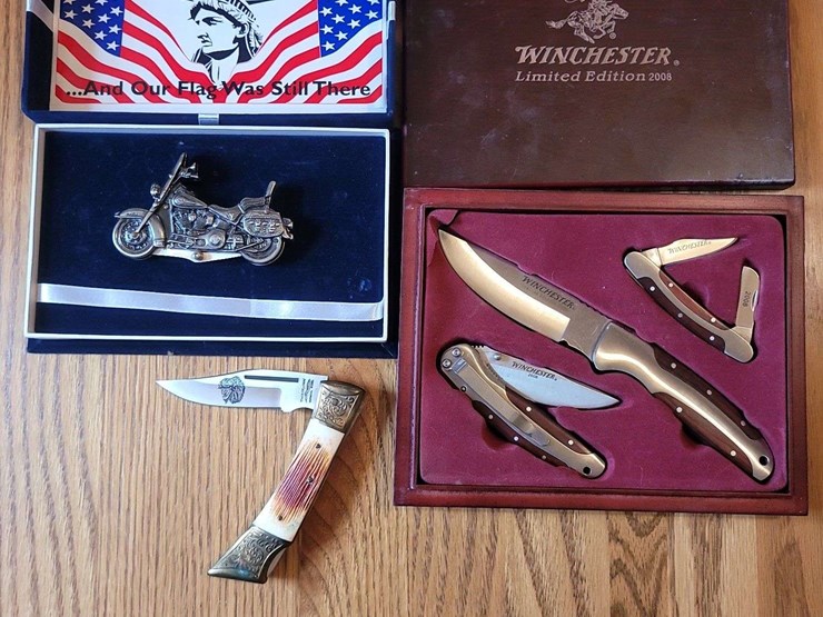 collection-of-winchester-and-parker-imai-folding-knives-image-1