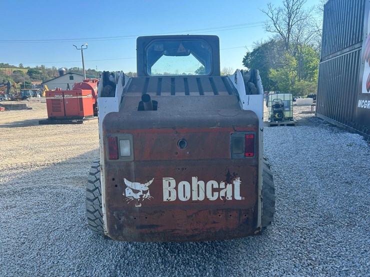 bobcat-s220-image-3