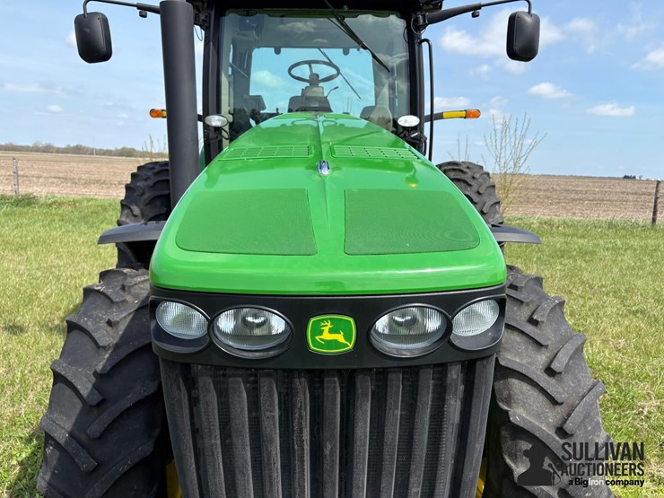 2010-john-deere-8225r-image-18