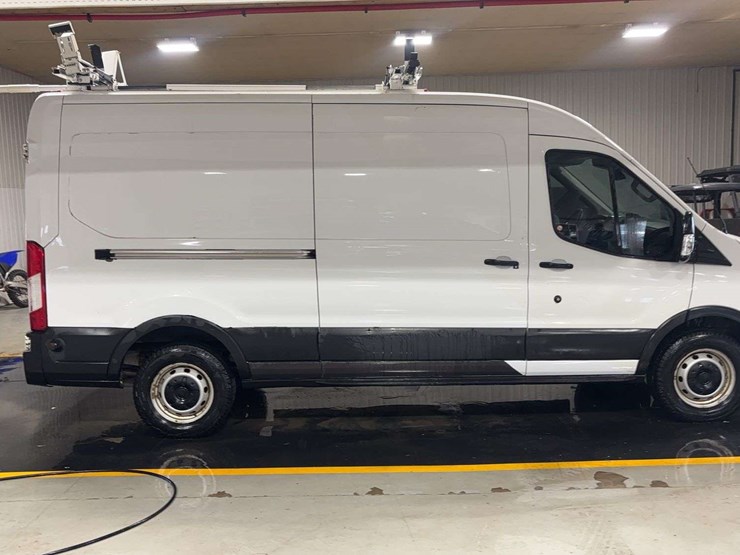 2019-ford-transit-image-6