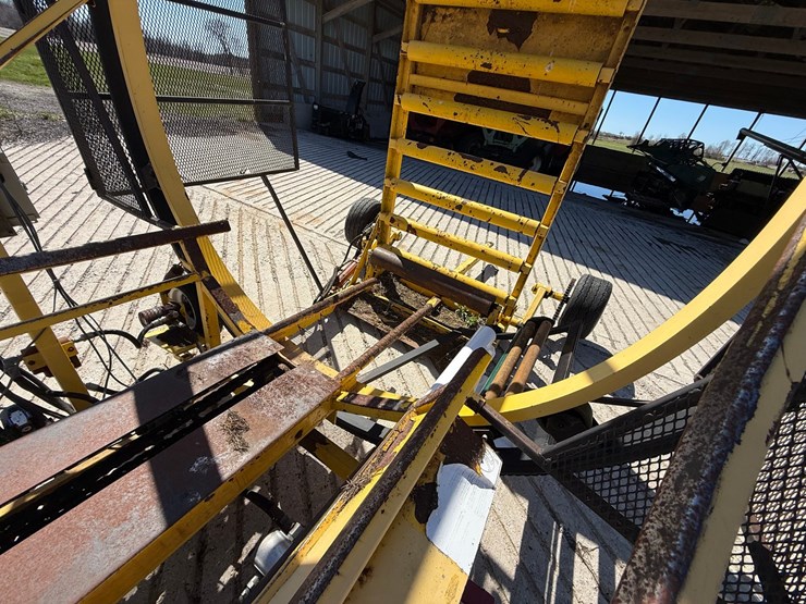 #6156-•-stretch-o-matic-7500-bale-wrapper-(sturgeon-bay,-wi)-image-24