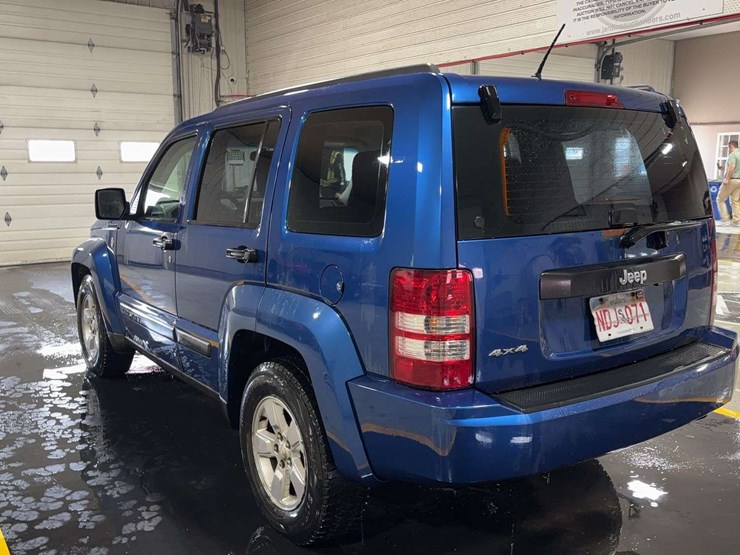 2009-jeep-liberty-image-3