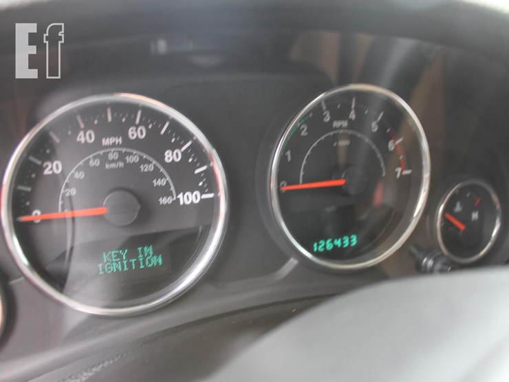 2011-jeep-wrangler-image-12