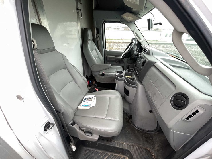 2016-ford-e450-image-60