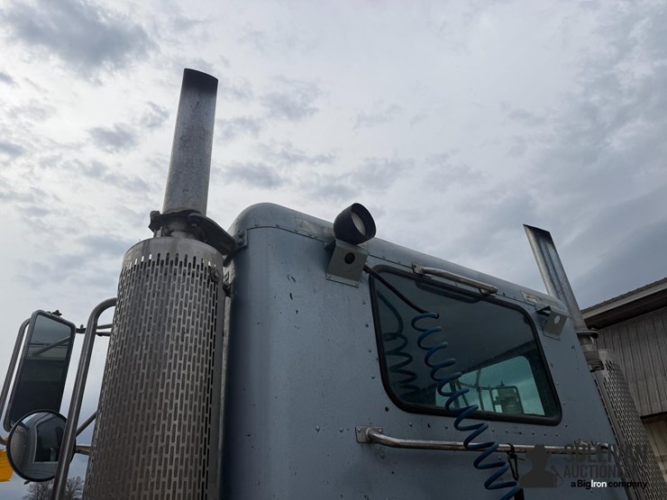 1998-peterbilt-378-image-20