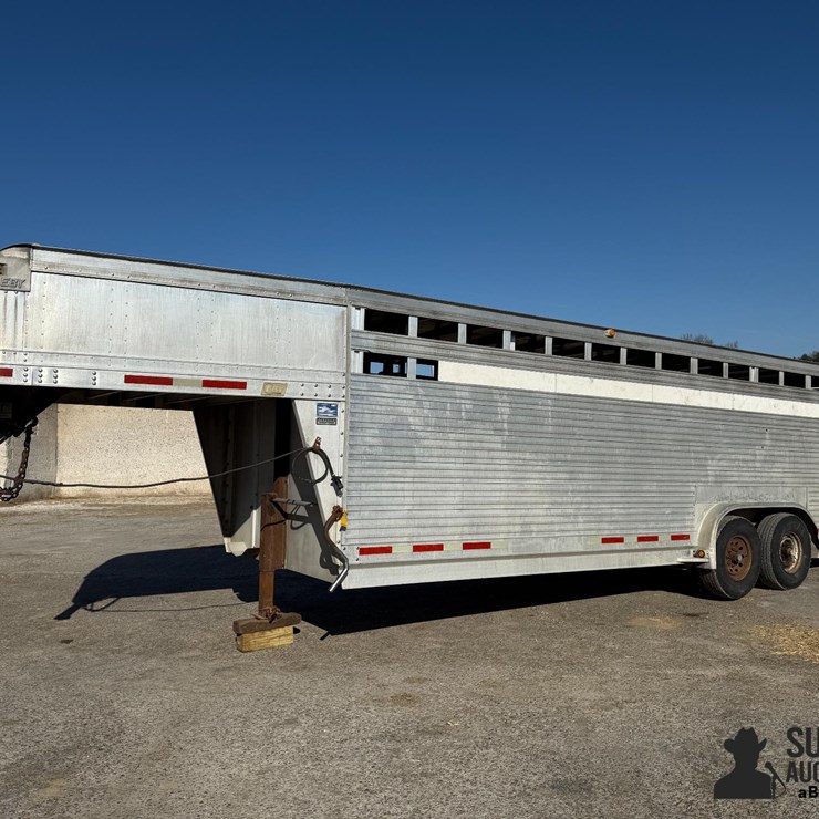2006 EBY LIVESTOCK TRAILER