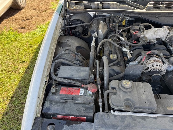#42085-•-2010-ford-crown-victoria-sedan-vin:-2fabp7bv6ax138575-image-17