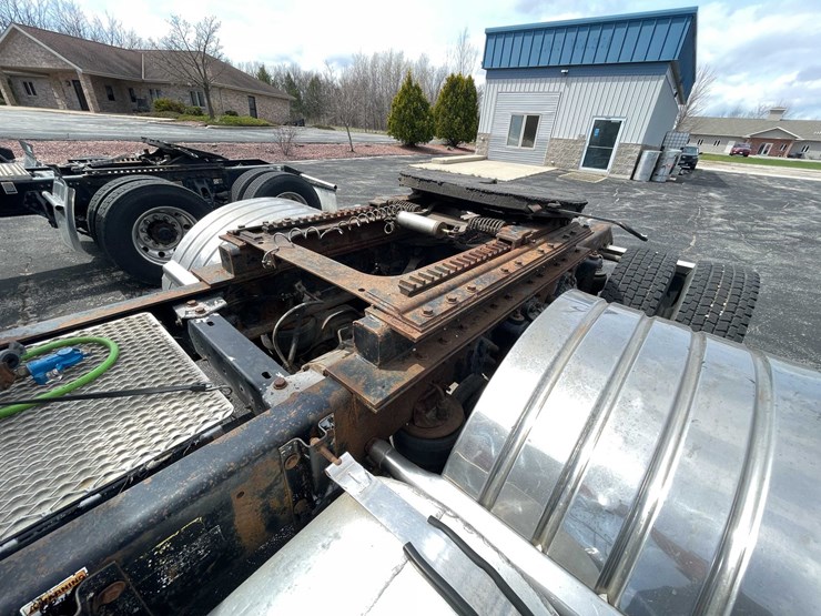 1997-kenworth-t800-image-24