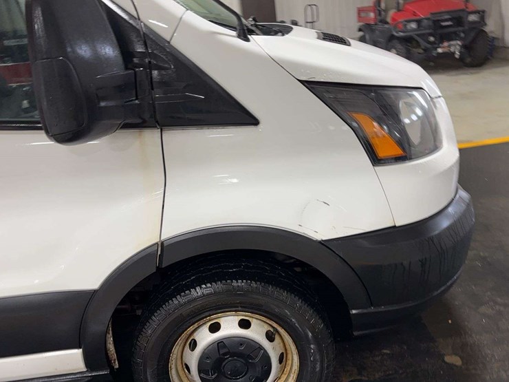 2019-ford-transit-image-27