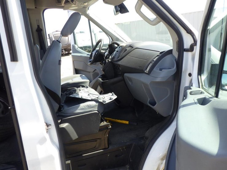 2017-ford-transit-image-7