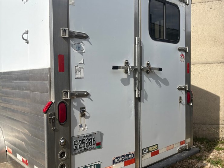 #370-•-20'-horse-gooseneck-trailer-(title-in-delay)-(denmark,-wi)-image-6